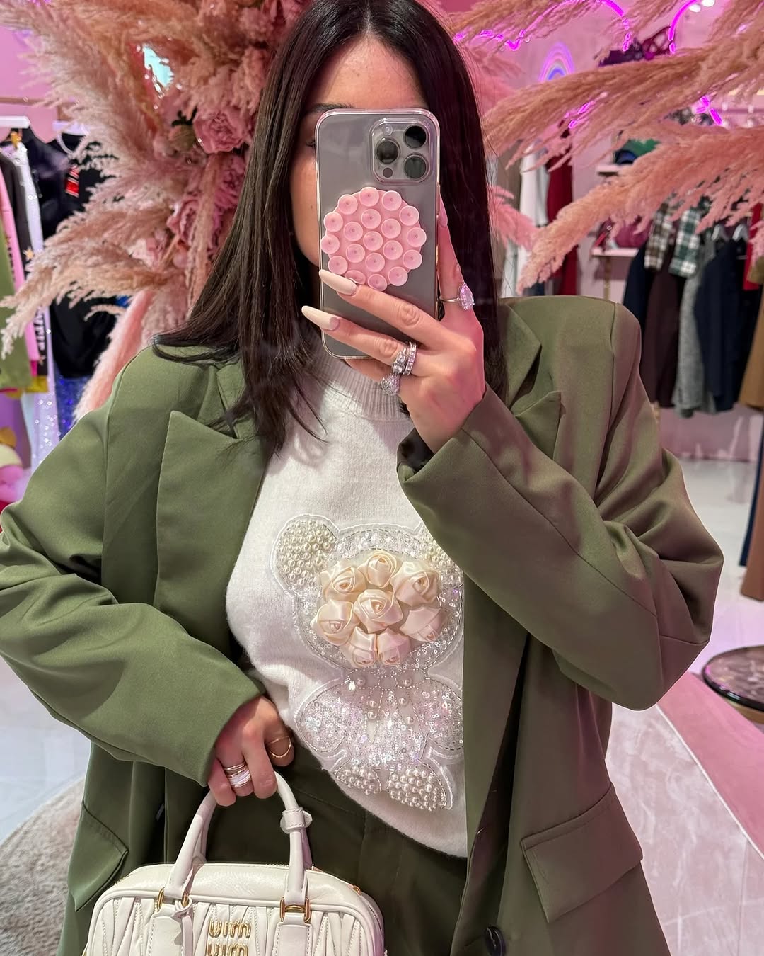 Round suction sticker phone