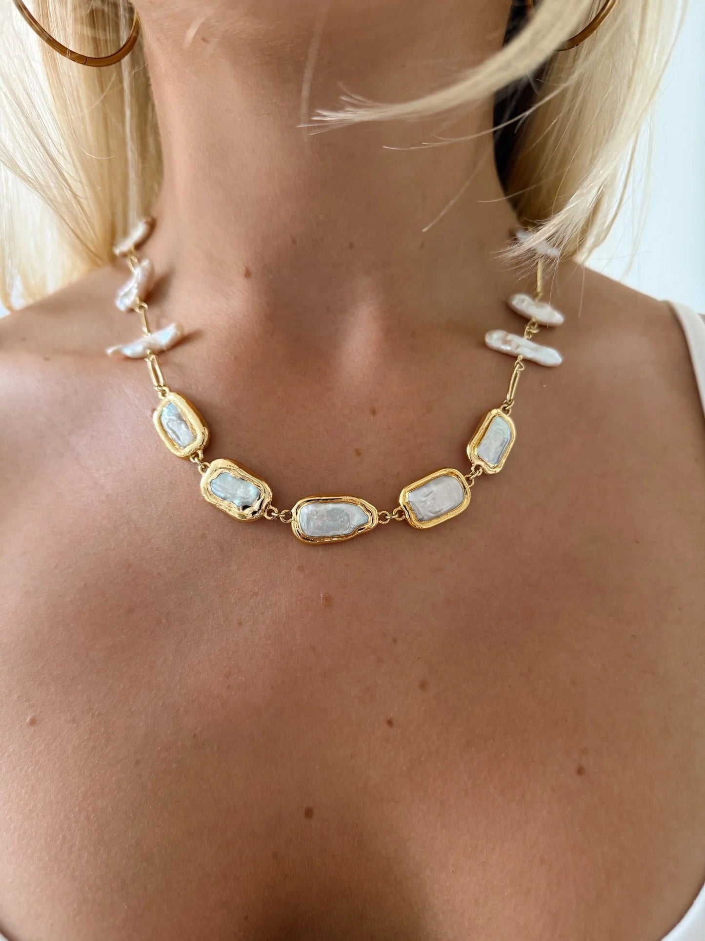 PEARL STONE NECKLACE